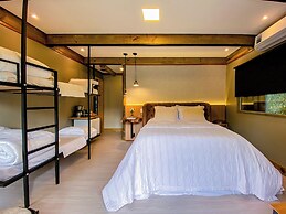 Celeiro Lake Village