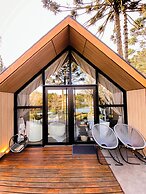 Celeiro Lake Village