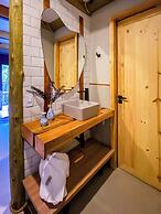 Celeiro Lake Village