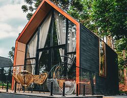 Celeiro Lake Village