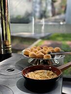 Celeiro Lake Village