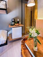 Celeiro Lake Village