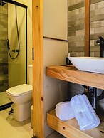 Celeiro Lake Village