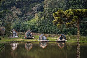 Celeiro Lake Village