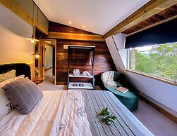 Celeiro Lake Village