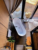 Celeiro Lake Village