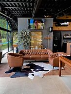 Celeiro Lake Village