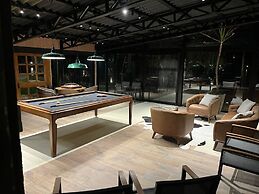 Celeiro Lake Village