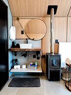 Celeiro Lake Village