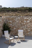 Parikia's Sunlight 2bedroom House