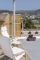 Parikia's Sunlight 2bedroom House