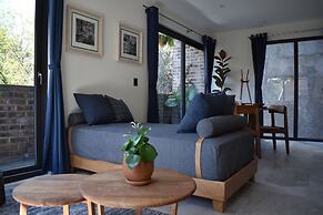 Tanat Art Hotel