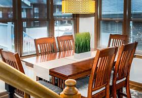 Huemanns Haven Spacious 3 BR Close to Downtown