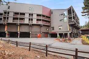 2000 N Village Dr #208