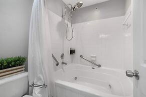 Catch the Sunrise - Branson Mo - Holiday Hills - 2bd Condo!