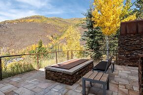 Cliffside Stunning, Luxury 4 BR Min to Skiing!