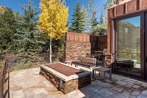 Cliffside Stunning, Luxury 4 BR Min to Skiing!