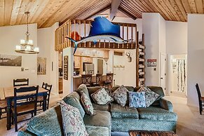 Eagle on Skis Cozy 3 BDR Home Walk to Ski Lifts