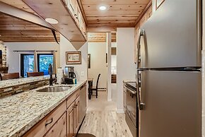 Eagle on Skis Cozy 3 BDR Home Walk to Ski Lifts