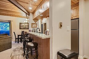 Eagle on Skis Cozy 3 BDR Home Walk to Ski Lifts