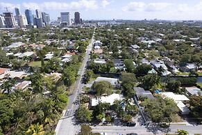 Tarpon River Getaway - New