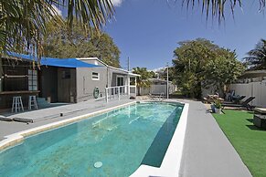 Tarpon River Getaway - New