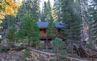 The Log Home Quintessential Log Cabin in Ynp!