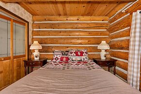The Log Home Quintessential Log Cabin in Ynp!