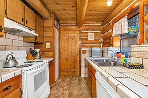 The Log Home Quintessential Log Cabin in Ynp!