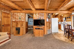 The Log Home Quintessential Log Cabin in Ynp!