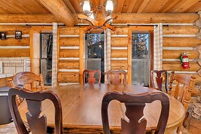 The Log Home Quintessential Log Cabin in Ynp!