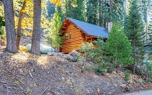 The Log Home Quintessential Log Cabin in Ynp!