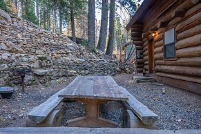 The Log Home Quintessential Log Cabin in Ynp!