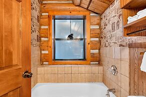 The Log Home Quintessential Log Cabin in Ynp!