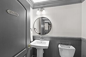 Make a Big Splash in 7BR Lake Norman Home!