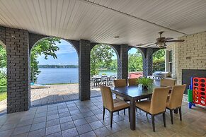 Make a Big Splash in 7BR Lake Norman Home!
