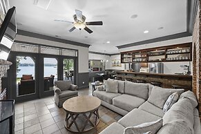 Make a Big Splash in 7BR Lake Norman Home!