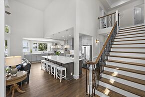 Make a Big Splash in 7BR Lake Norman Home!