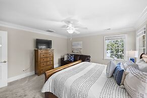 Make a Big Splash in 7BR Lake Norman Home!