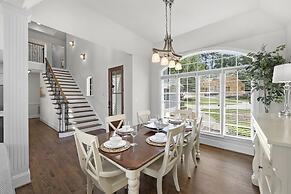 Make a Big Splash in 7BR Lake Norman Home!