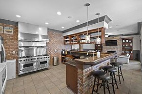 Make a Big Splash in 7BR Lake Norman Home!