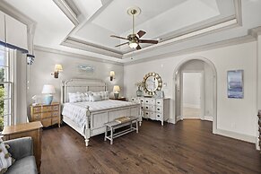 Make a Big Splash in 7BR Lake Norman Home!