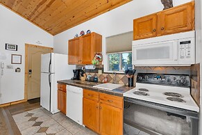 Yosemite Woods - Charming Upper Unit in Ynp!