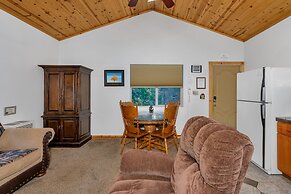 Yosemite Woods - Charming Upper Unit in Ynp!