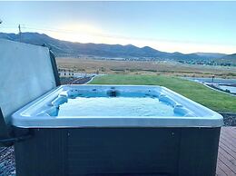 Gorgeous Lower Level of Stunning House Overlooking Swaner Nature Prese