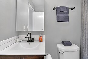 Modern 2bd Cabin With Stunning Views of Bass Lake