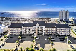 Whale of a Time Resort Home for 6, Walk to Beach