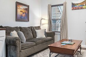 Fore Seasons Golf Condo - 5 Min to Silver Dollar!