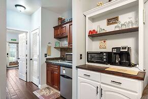 Fore Seasons Golf Condo - 5 Min to Silver Dollar!