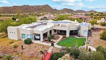 East Mesa Desert and Mountain Views: 5br, Pool